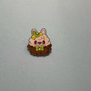 Munchlings Series 2 - White Rabbit Fruit and Granola Parfait